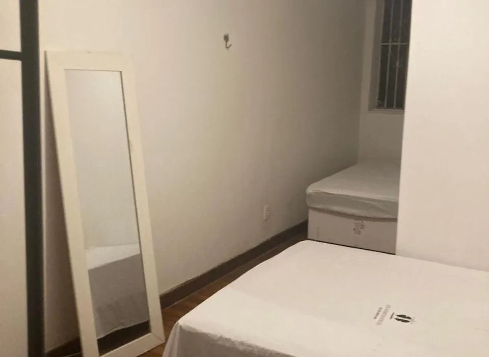Leme Apartamento 1 quadra da Praia-1